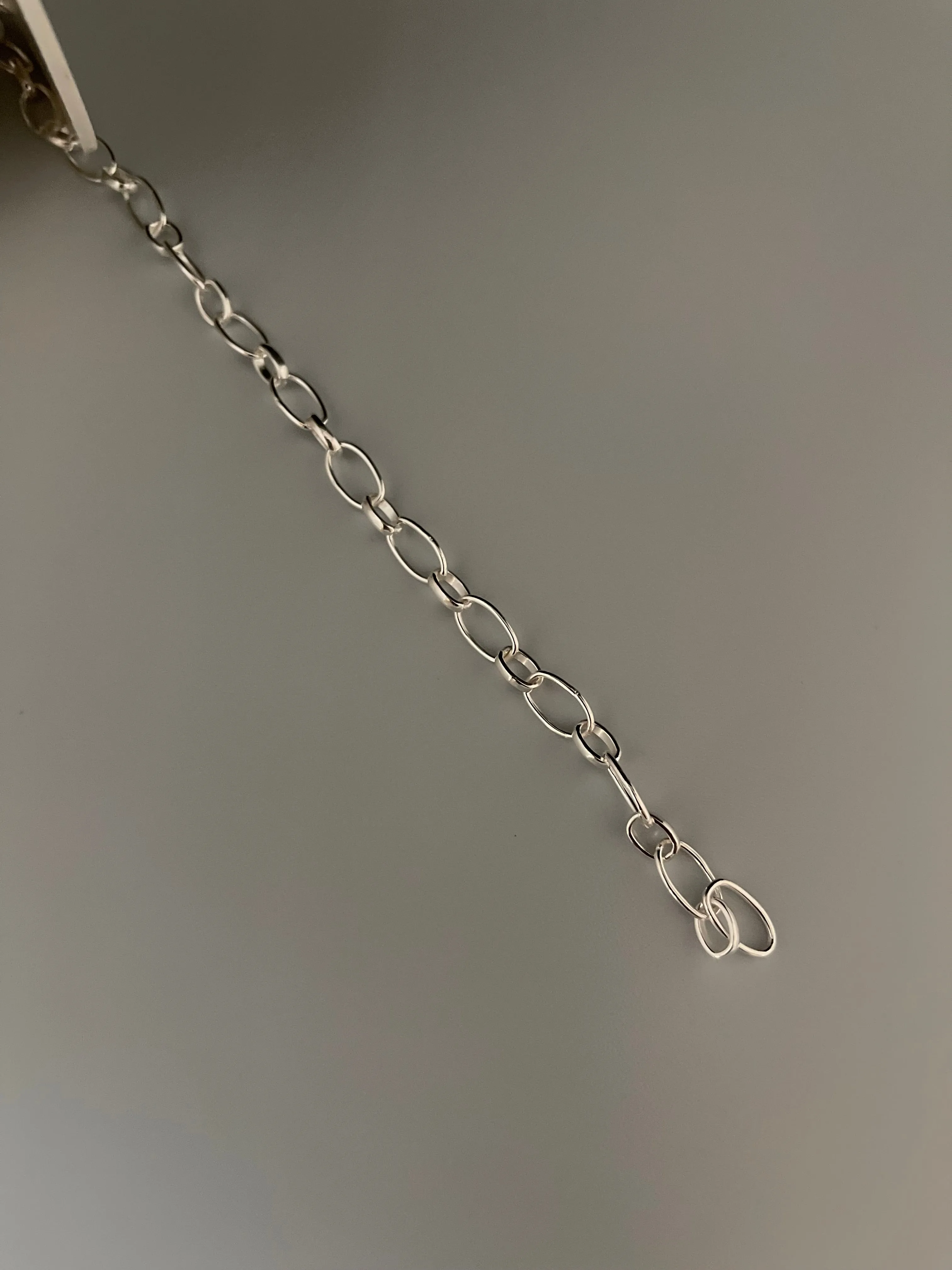 3 Feet of Chain. Oval Links Round Alternated with oval Link half round wire 0.9mm  Chain and E-Coated Chain. Size:6105-4,9X7,02 | CHN149SS