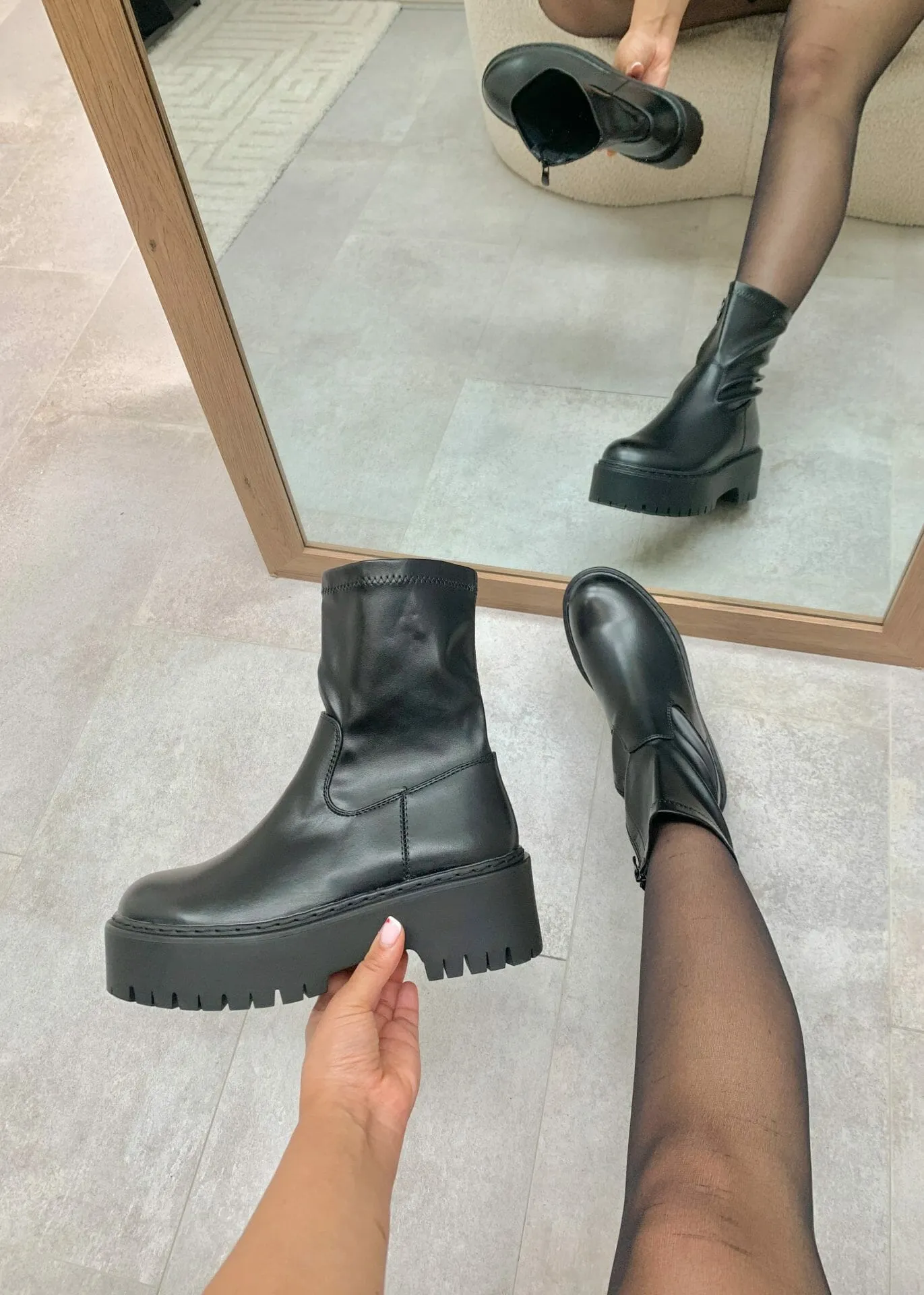 Elsa | Stylish Black Boots