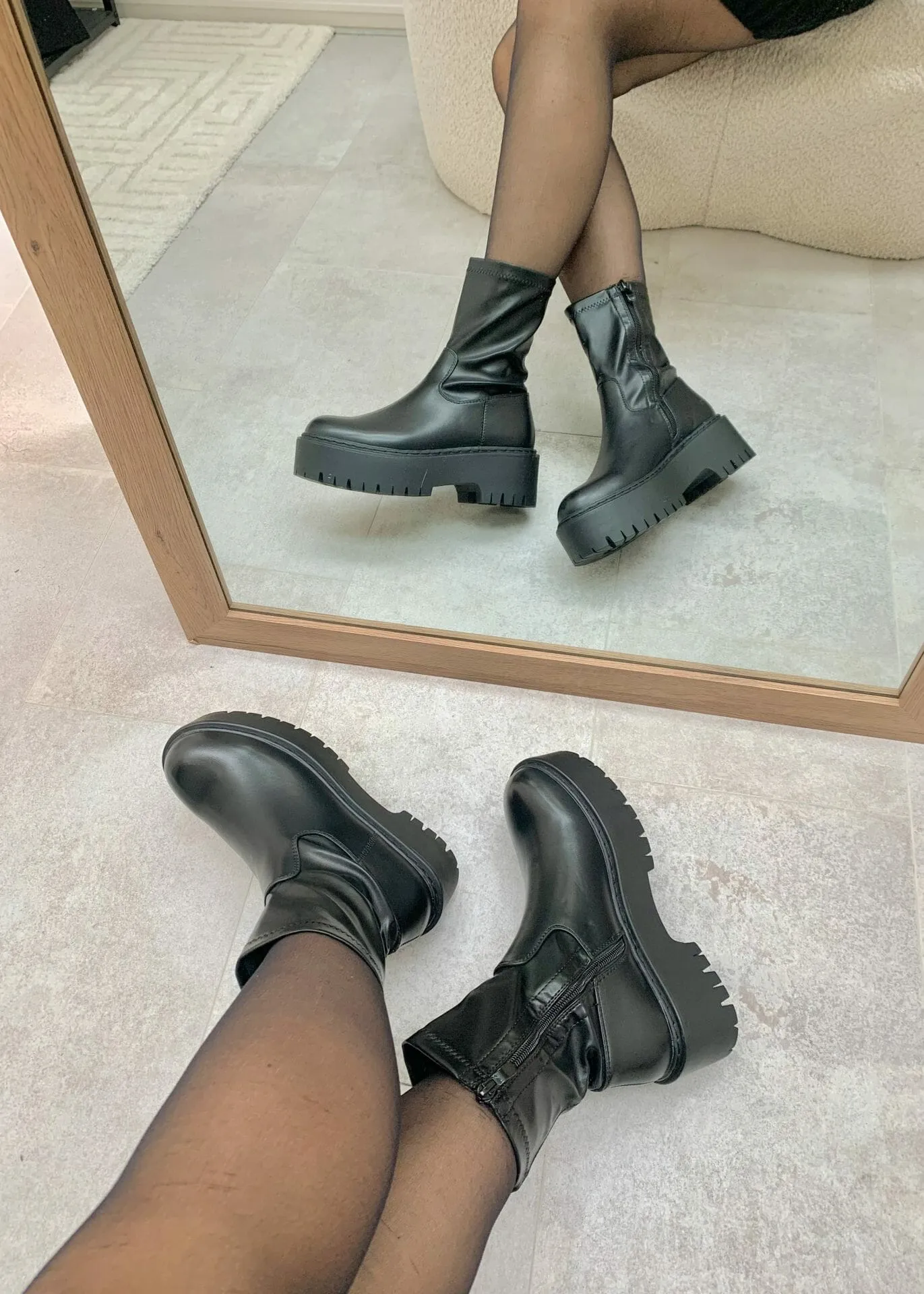 Elsa | Stylish Black Boots