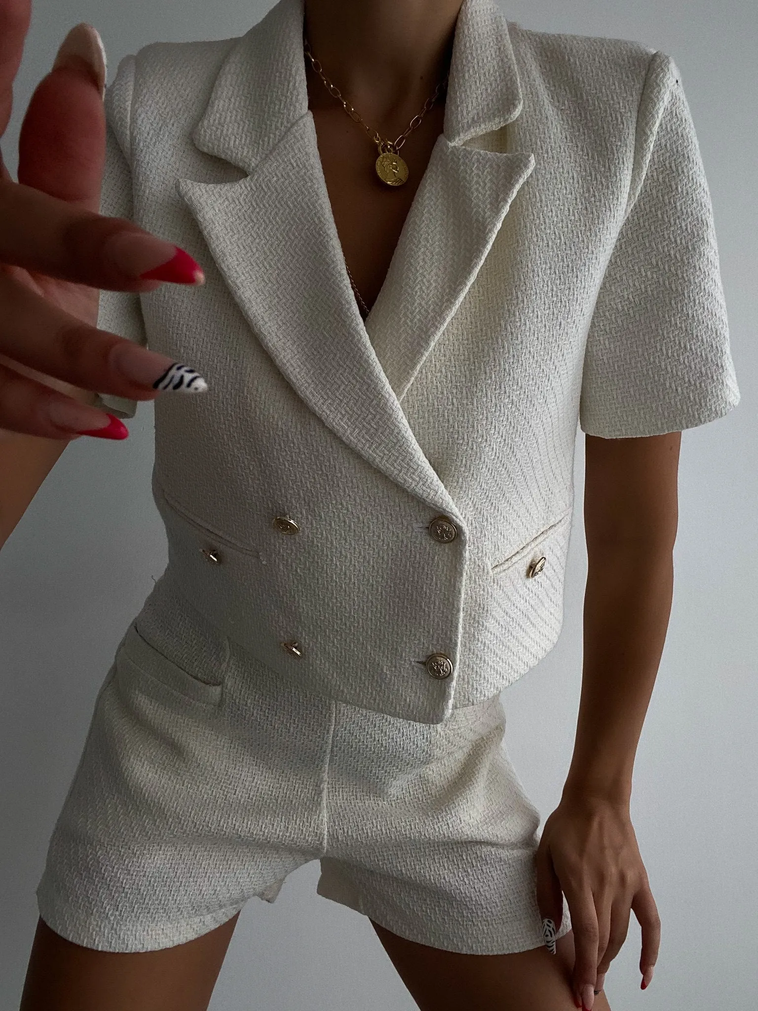 Kurzes Tweed Zweiteiler Set mit Knöpfen LILIANA | Damen | schwarz